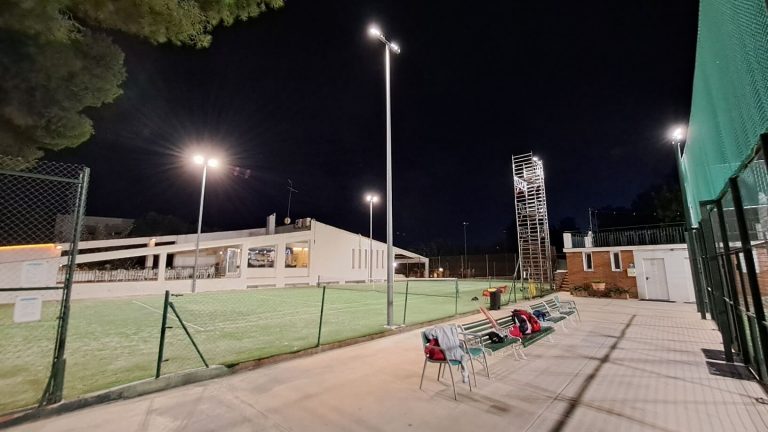 proyecto-iluminacion-deportiva-pistas-tenis-padel-club-esportiu-garraf-12