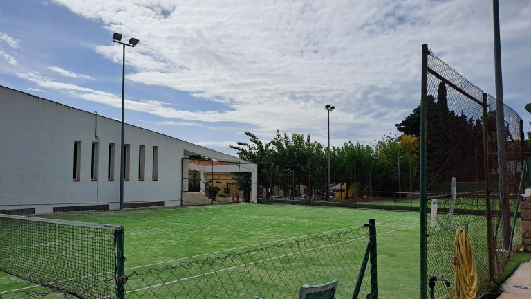 proyecto-iluminacion-deportiva-pistas-tenis-padel-club-esportiu-garraf-6