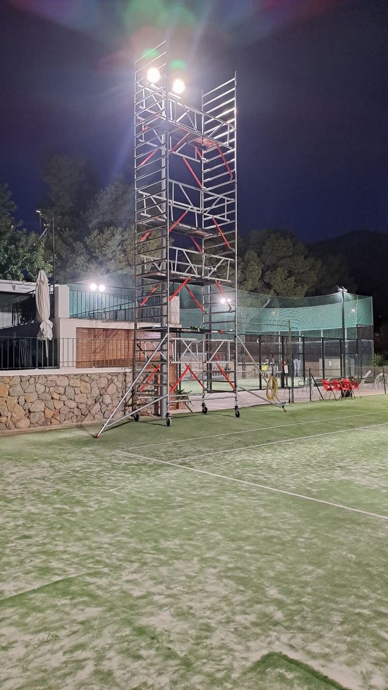 proyecto-iluminacion-deportiva-pistas-tenis-padel-club-esportiu-garraf-9
