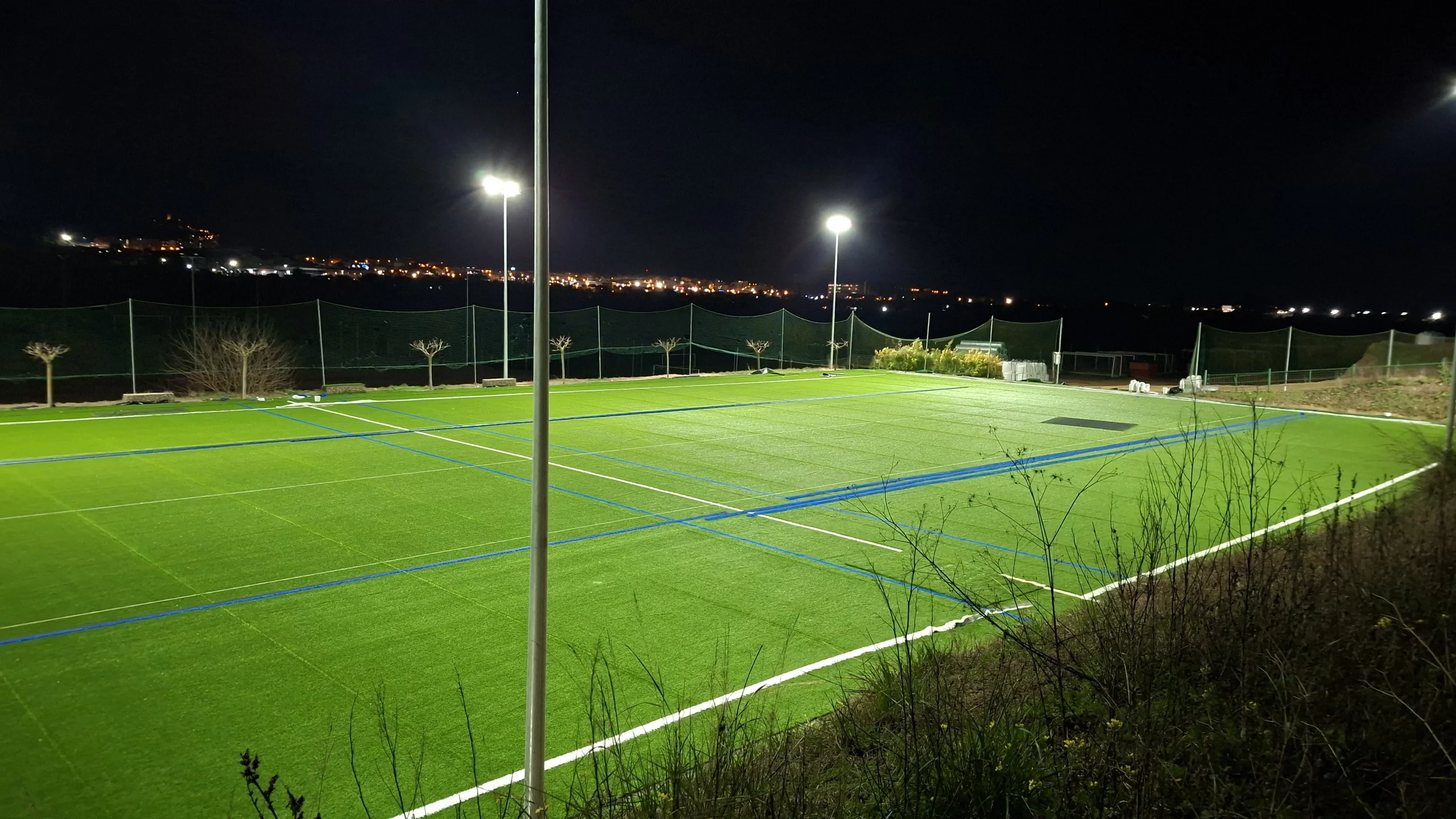 Iluminación para campos de futbol 7